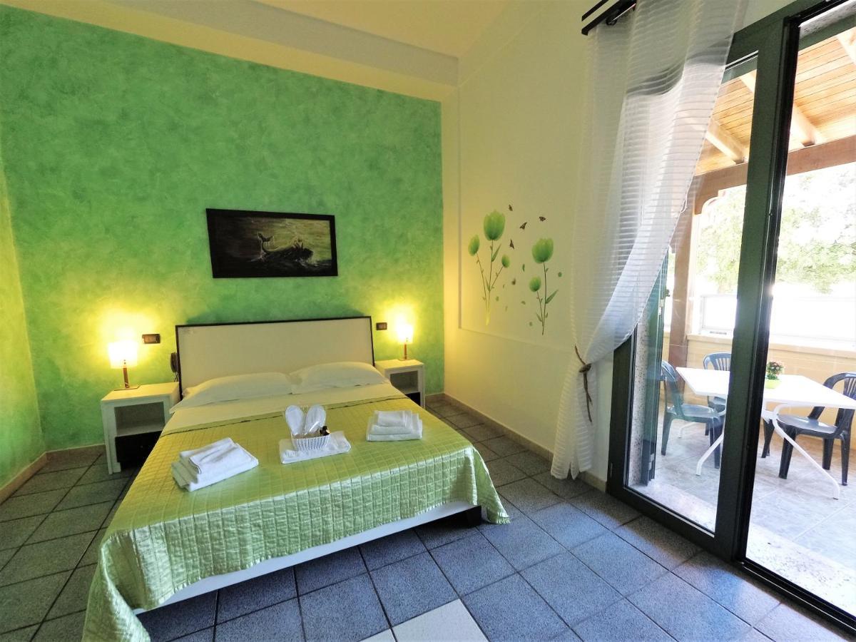 Hotel Alba Chiara Sant'Andrea Salento Exterior photo